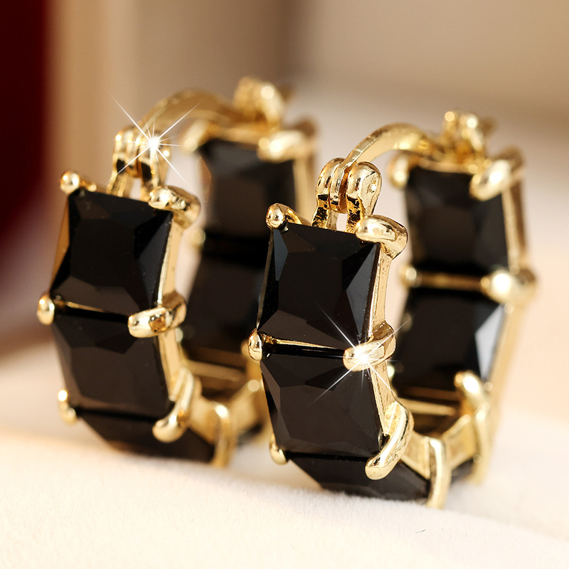 Women's Retro Black Square Synthetic Zirconia Hoop Earrings